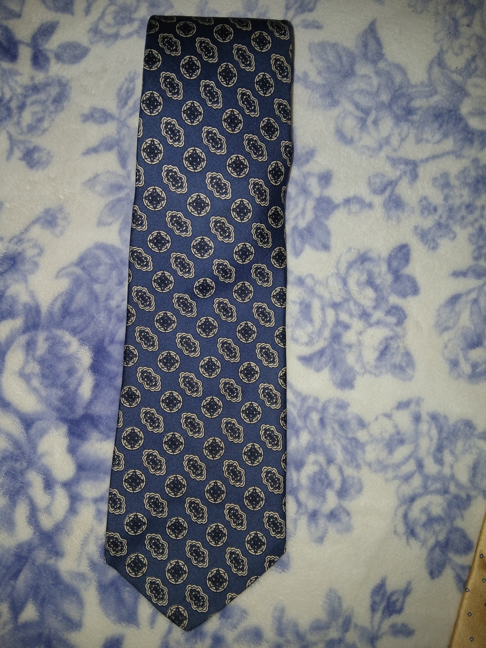 Brooks Brothers Navy Silk Tie with Cream Medallion Pattern